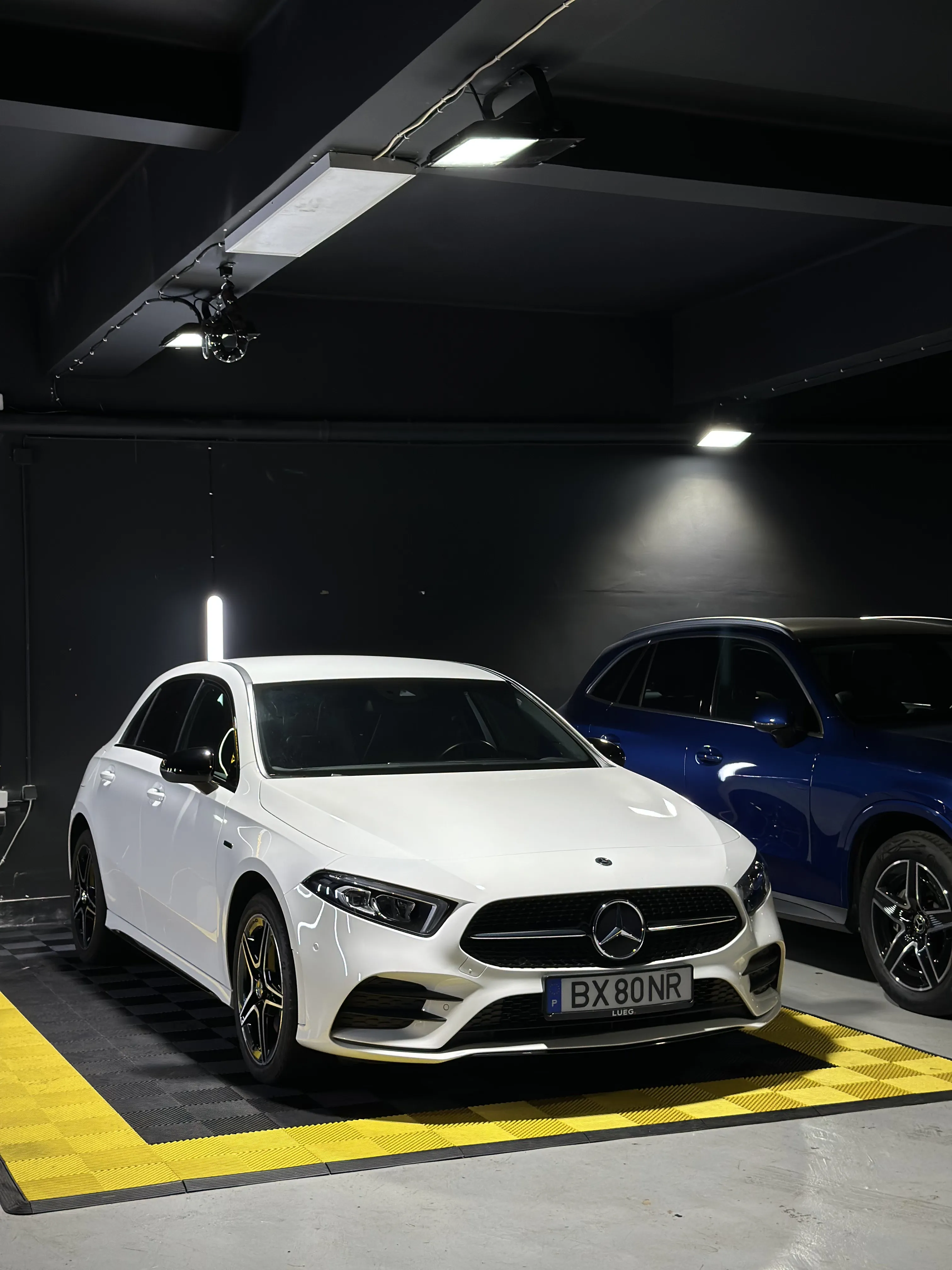 Mercedes-Benz A250e