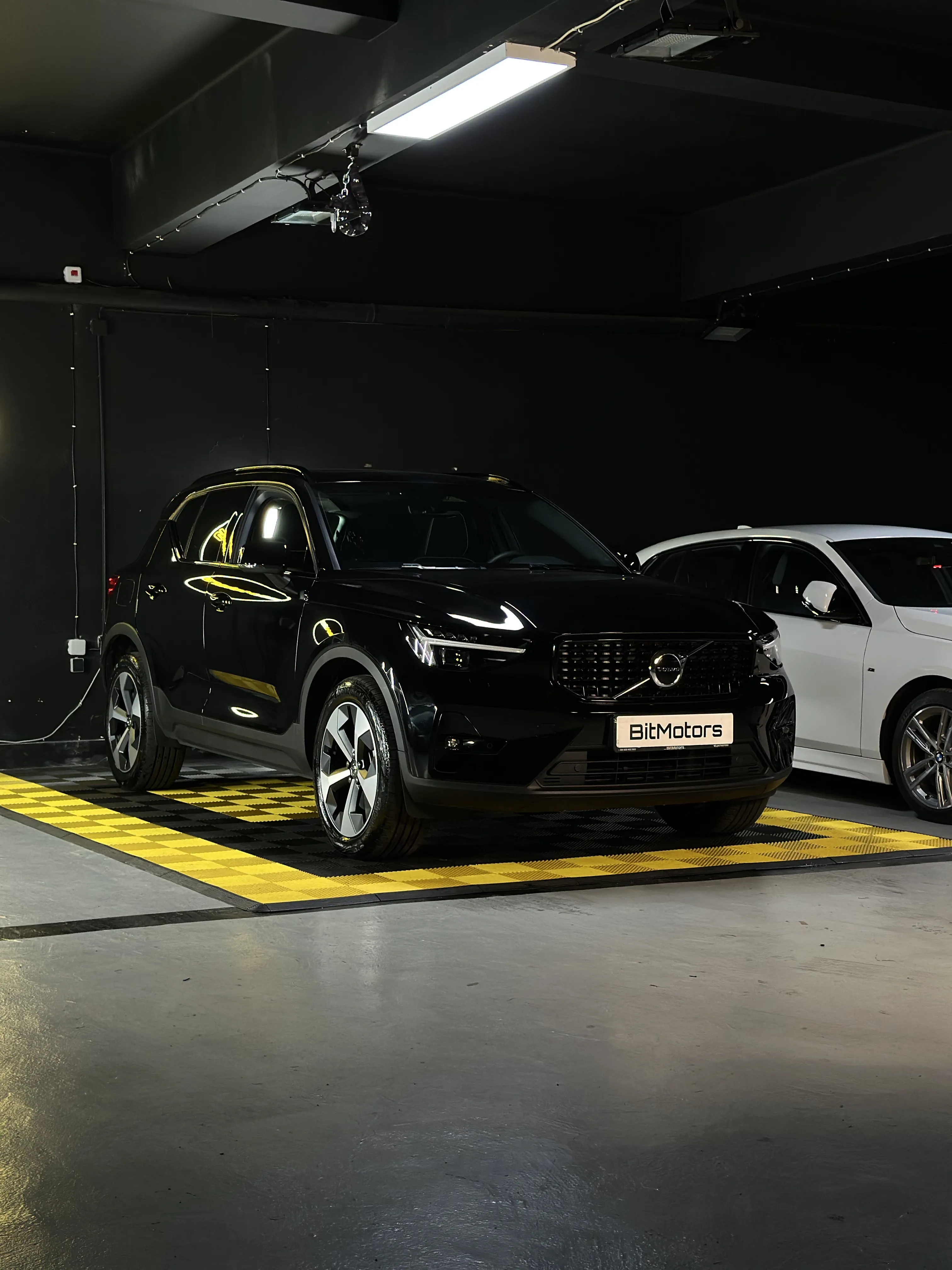 Volvo XC40 B4 Ultra Dark